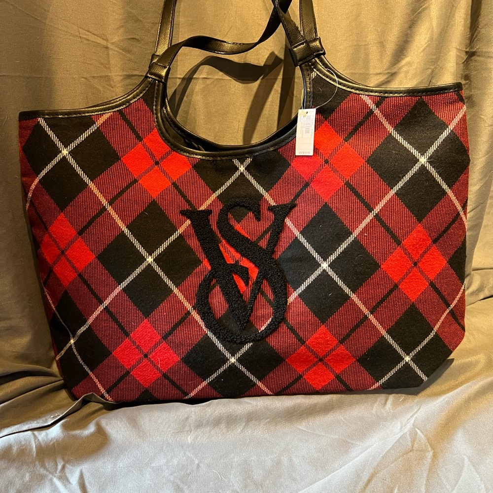 Victoria Secret Bag Bundle - Picture 9 of 12